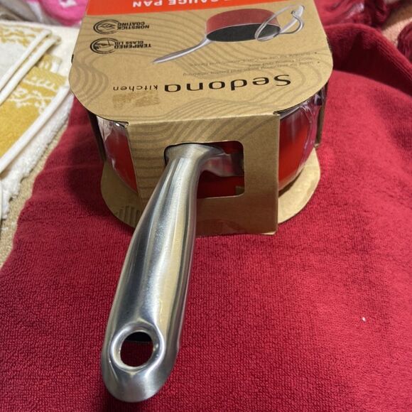 Sedona 1.5 Qt. Nonstick Saucepan with Sauce Pan with Lid - Picture 4 of 4